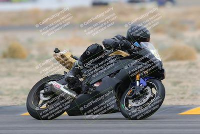 media/Jan-14-2023-SoCal Trackdays (Sat) [[497694156f]]/Turn 4 Set 2 (1030am)/